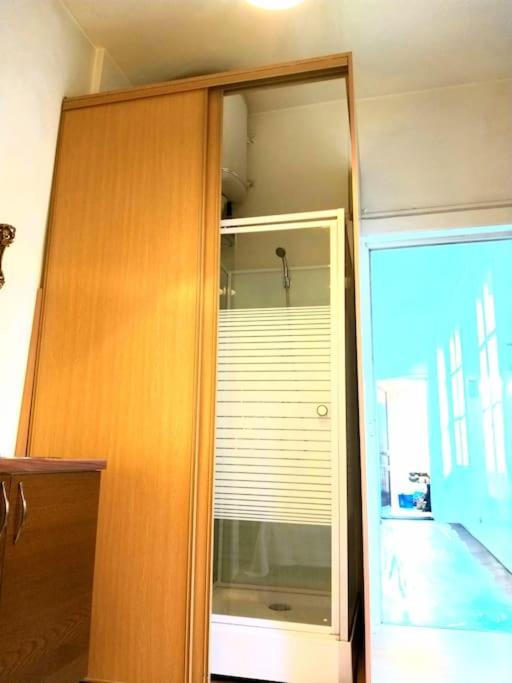 Small Luxurious Room In The Heart Of Saint Germain ปารีส ภายนอก รูปภาพ